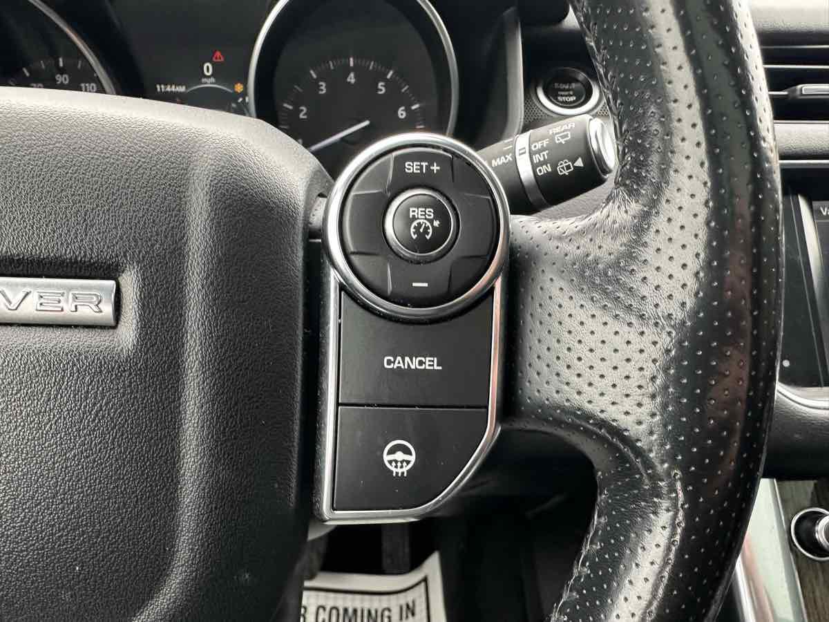 Used 2016 Land Rover Range Rover Sport HSE image 21