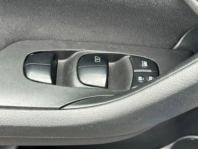 Used 2015 Nissan Altima 2.5 S w/ Power Driver Seat Package FWD image 21