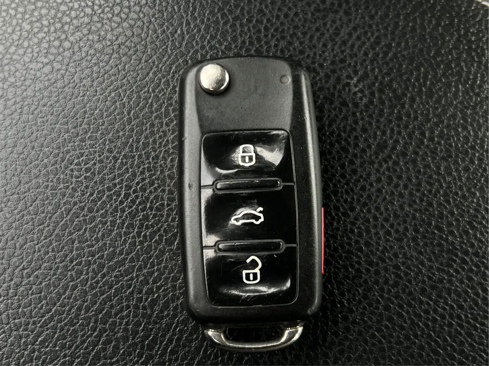 Used 2016 Volkswagen Jetta Sport FWD image 34