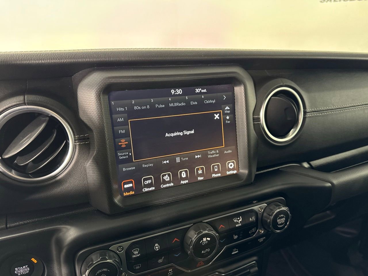 Used 2022 Jeep Wrangler Unlimited Sahara w/ Dual Top Group image 19