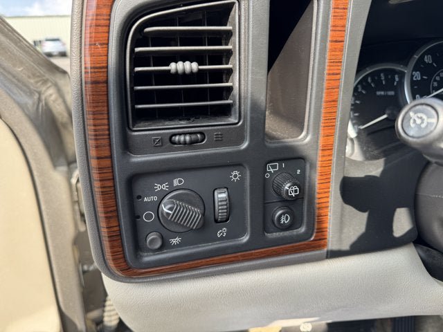 Used 2003 Cadillac Escalade AWD image 14