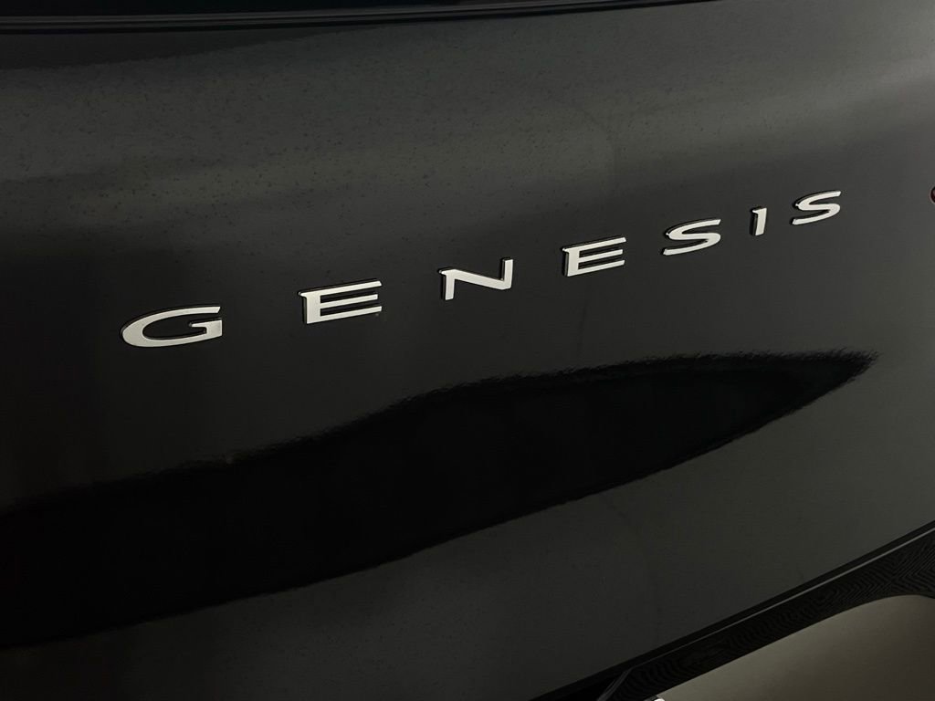 Used 2025 Genesis GV60 RWD image 14