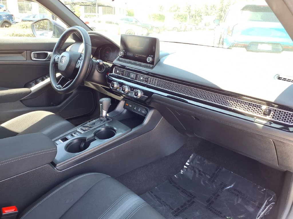 Used 2025 Honda Civic Sport image 13