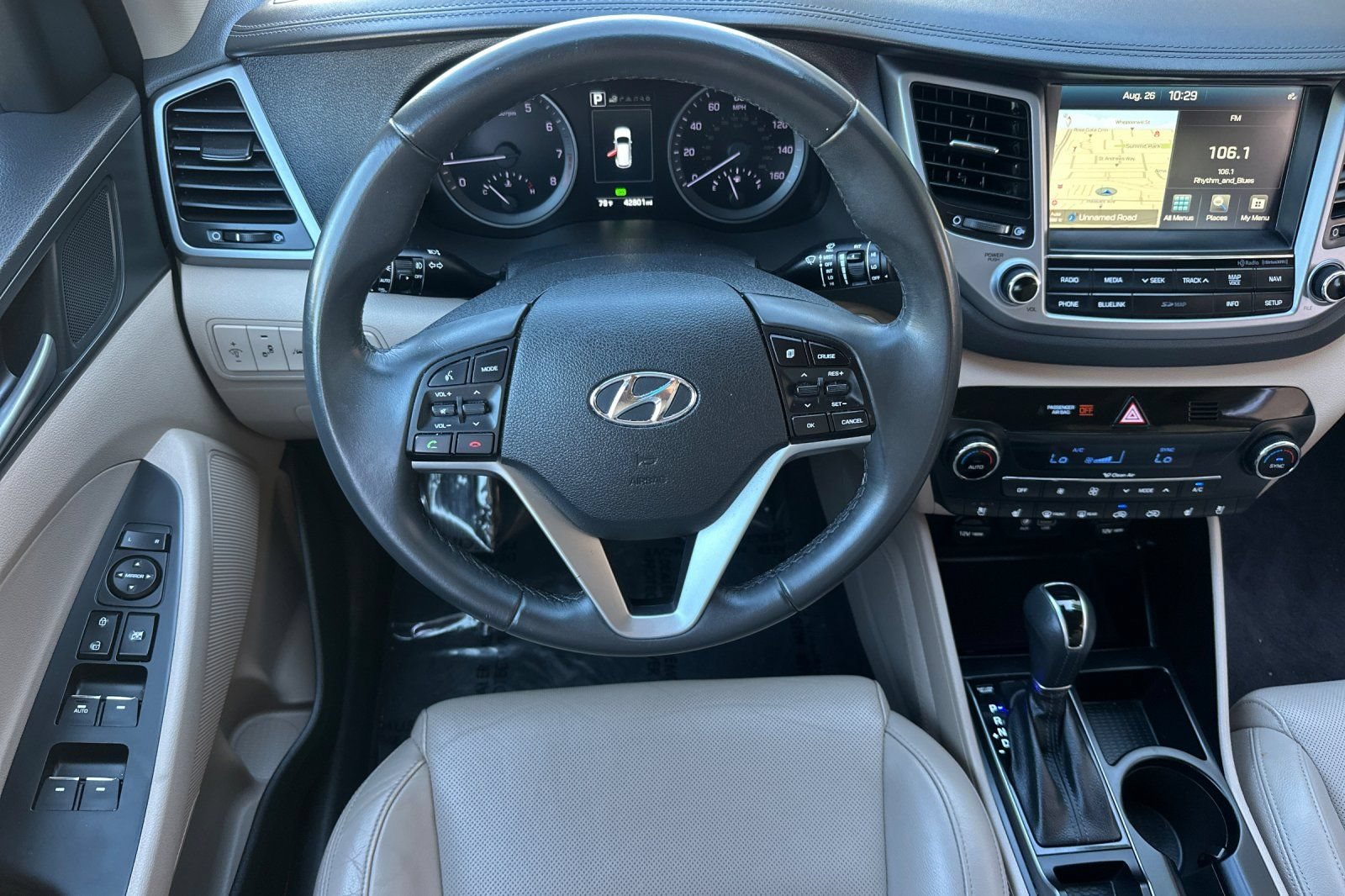 Used 2016 Hyundai Tucson Limited w/ Option Group 03 FWD image 16