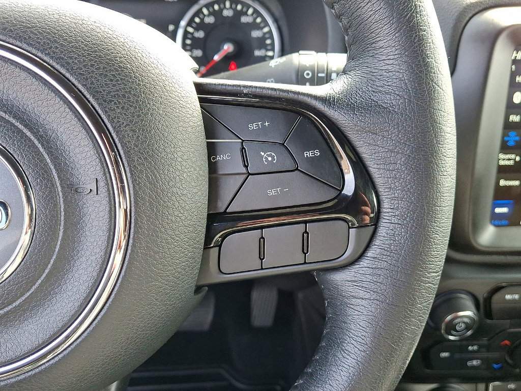 Certified 2022 Jeep Renegade Altitude w/ Convenience Group image 18