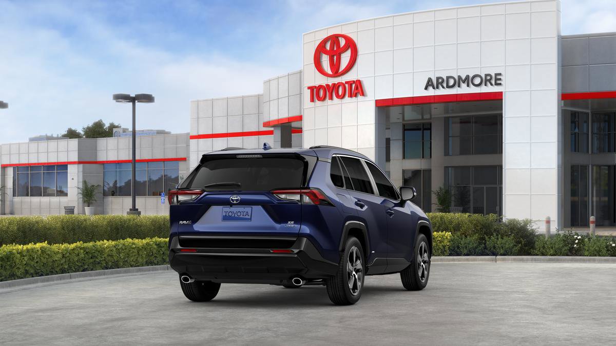 New 2025 Toyota RAV4 SE image 9