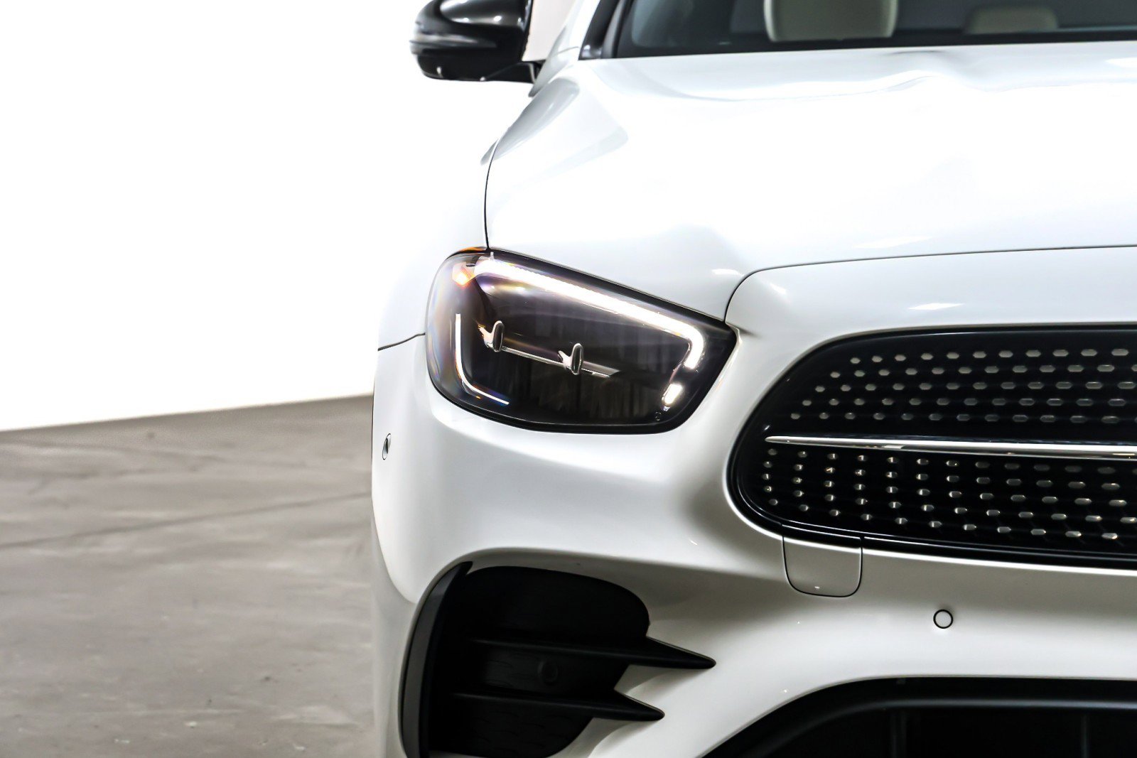 Used 2022 Mercedes-Benz E 350 Sedan w/ AMG Line Exterior image 15