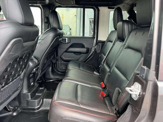 Used 2018 Jeep Wrangler Unlimited Rubicon AWD/4WD image 17