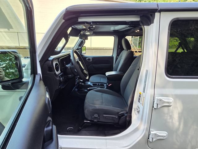 Used 2024 Jeep Wrangler Unlimited AWD/4WD image 14