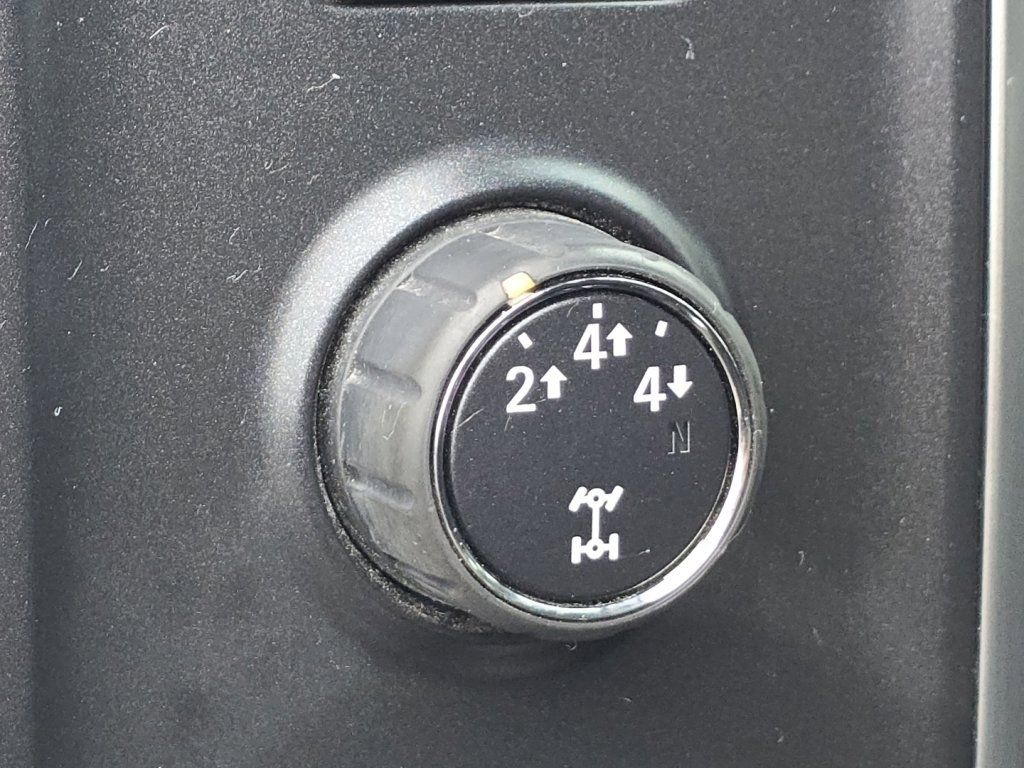 Used 2015 Chevrolet Silverado 3500 LTZ w/ LTZ Plus Package image 3