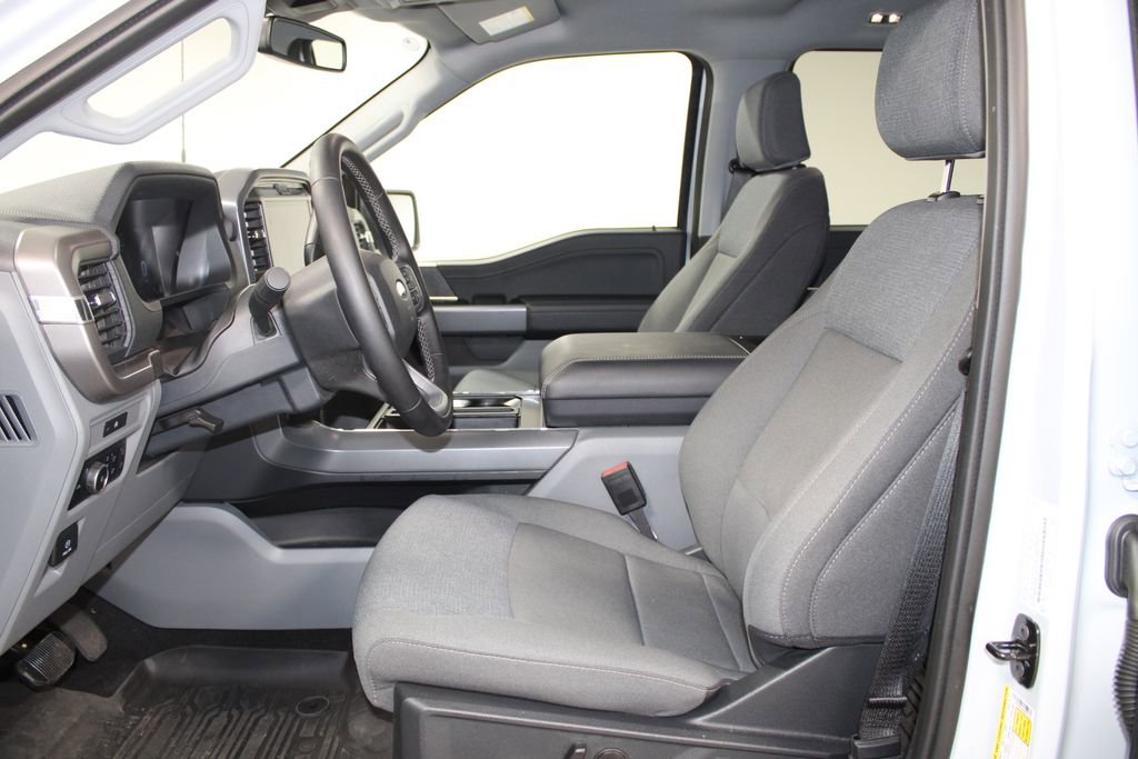 Used 2025 Ford F150 XLT w/ Equipment Group 302A MID image 22