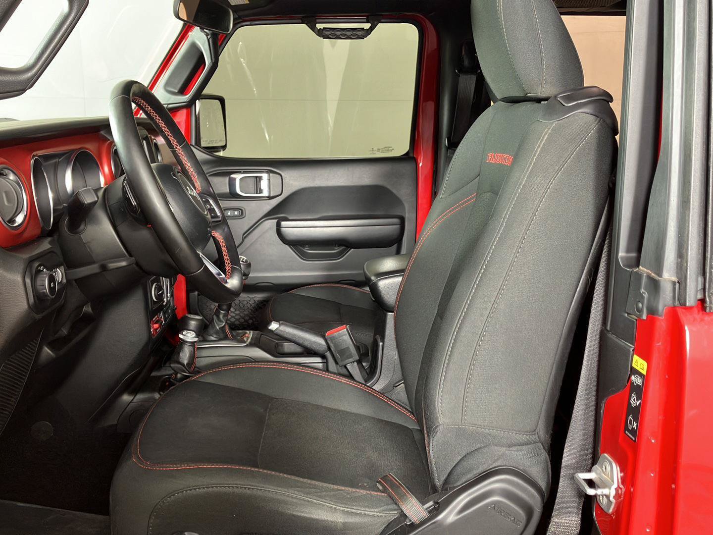 Used 2021 Jeep Wrangler Rubicon AWD/4WD image 9