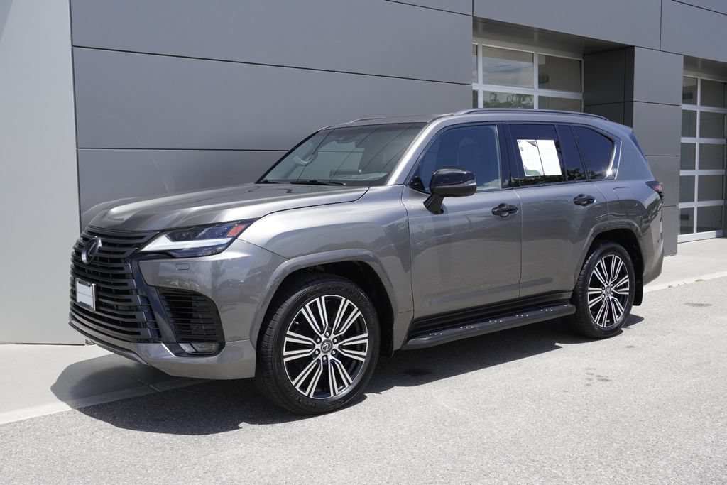 Used 2023 Lexus LX 600 4WD w/ Appearance Package image 3