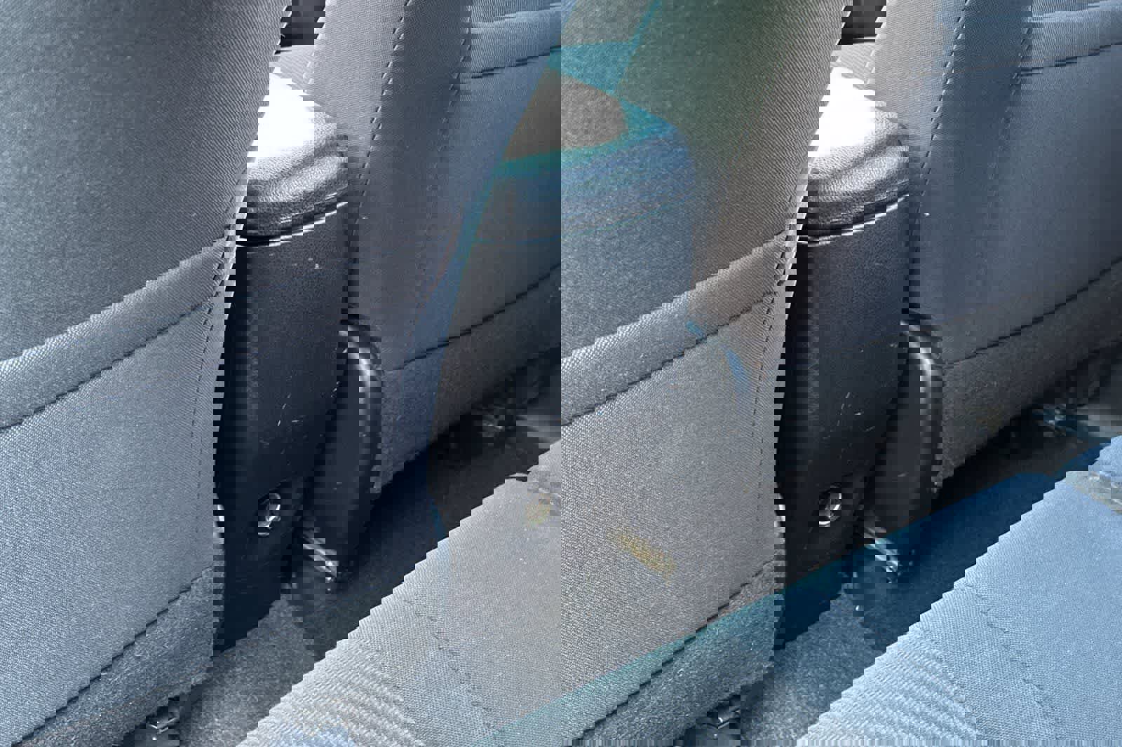 Used 2016 Toyota RAV4 LE FWD image 15