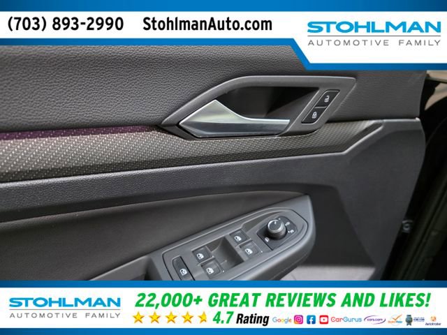 Used 2023 Volkswagen Golf R image 13