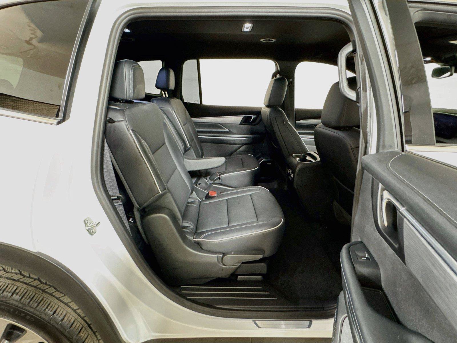 Certified 2026 Buick Enclave Preferred FWD image 27