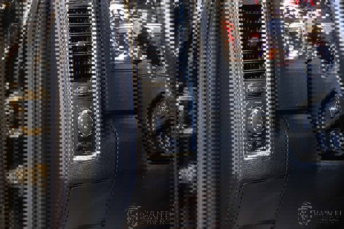 Used 2016 RAM 1500 Laramie w/ Convenience Group image 19