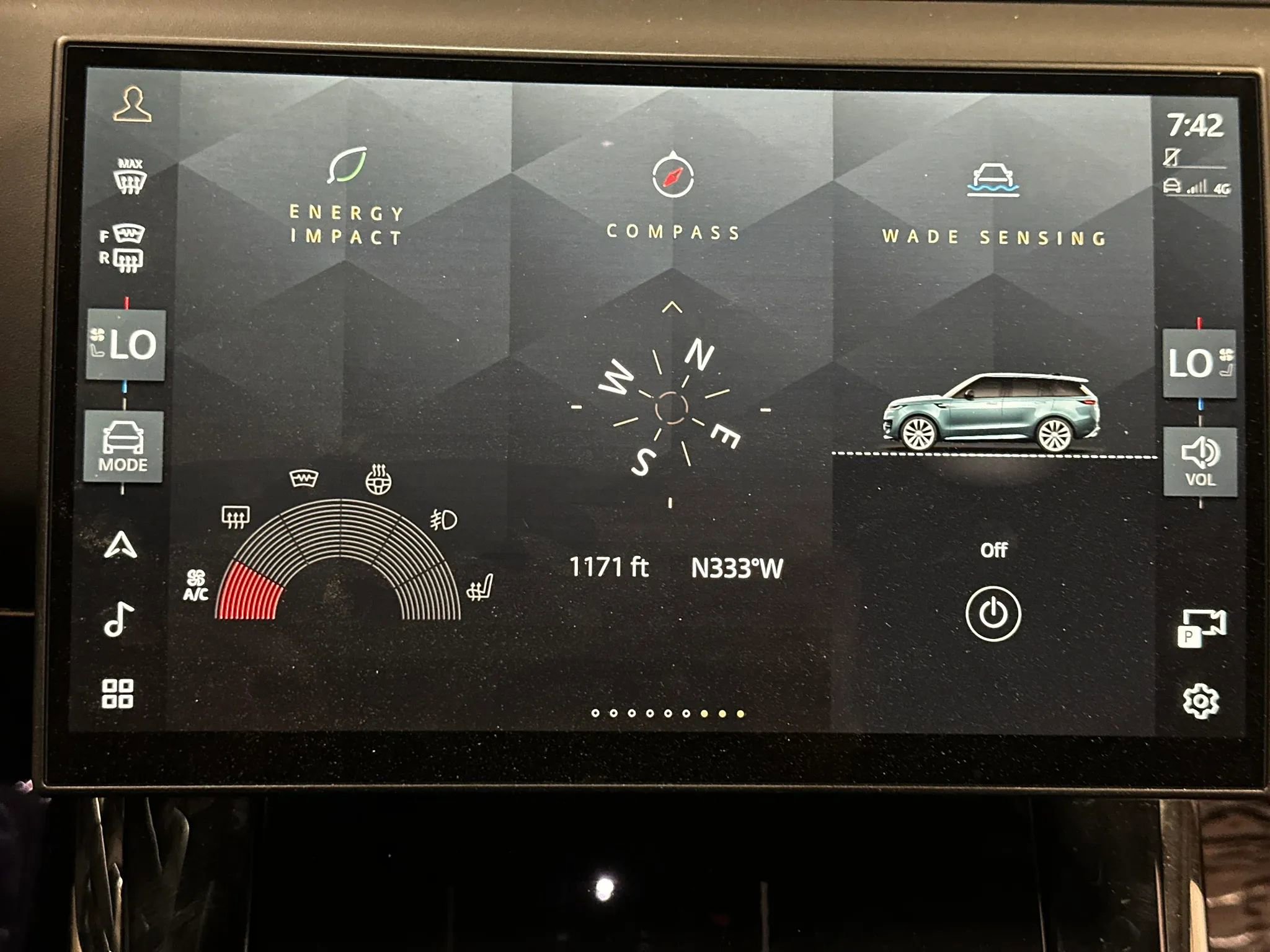 Used 2024 Land Rover Range Rover Sport SE image 41