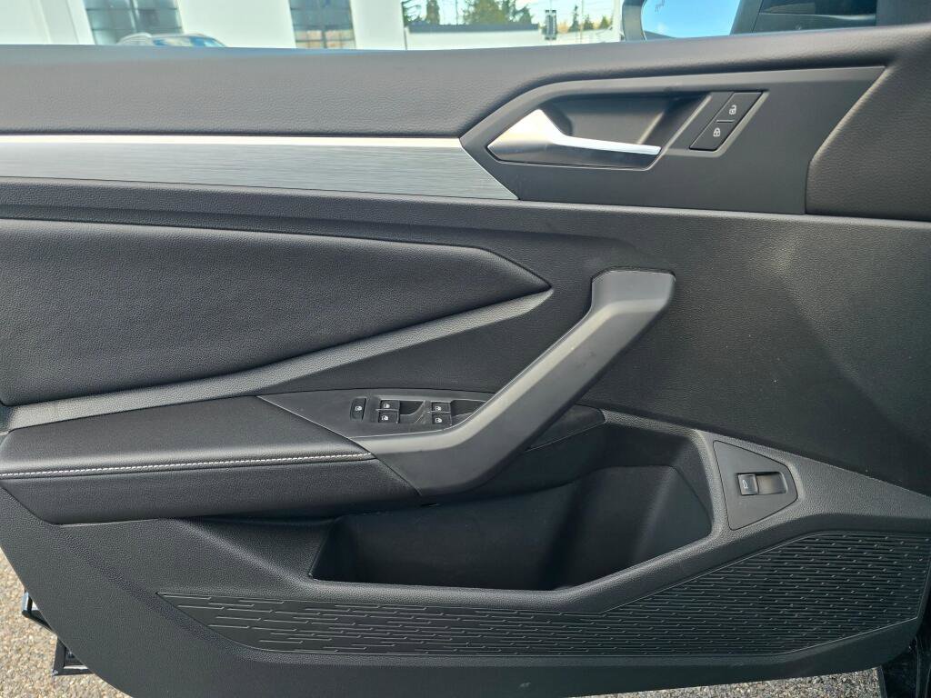 New 2026 Volkswagen Jetta Sport FWD image 32