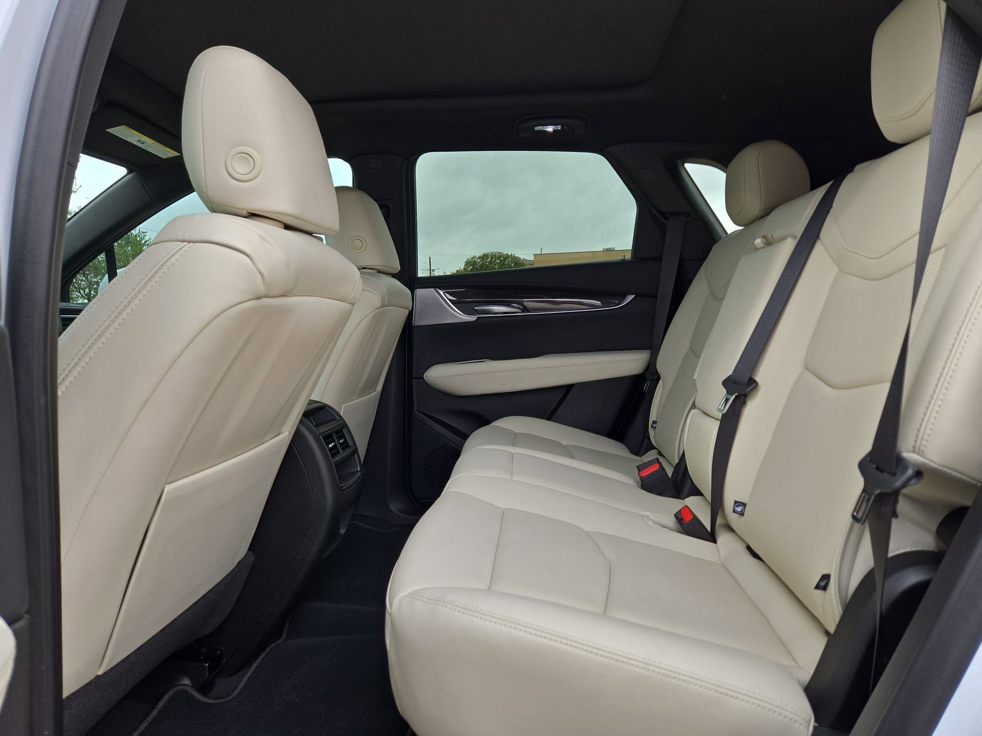 New 2025 Cadillac XT5 Sportv w/ Technology Package AWD/4WD image 13