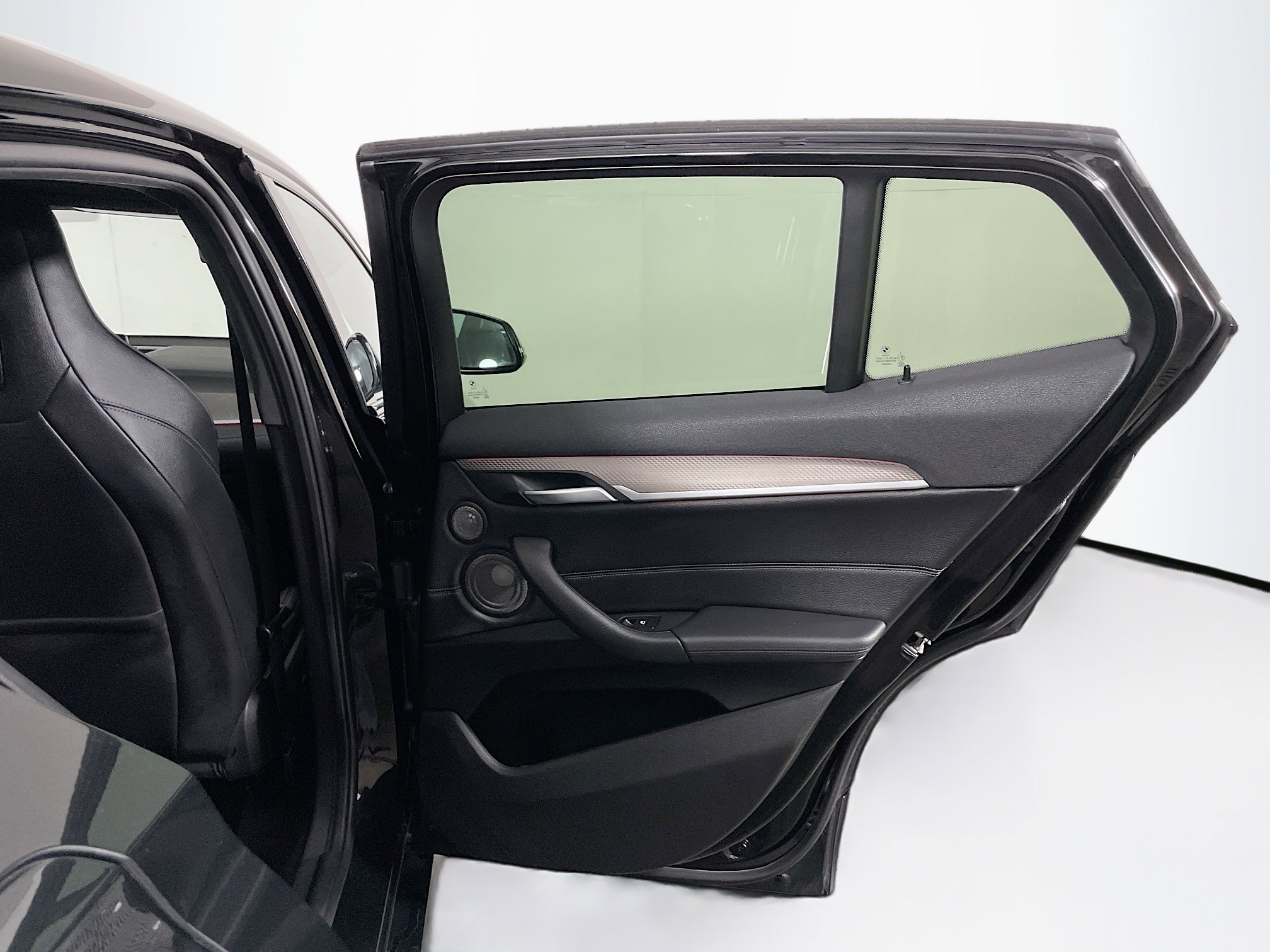 Used 2022 BMW X2 M35i w/ Premium Package image 32