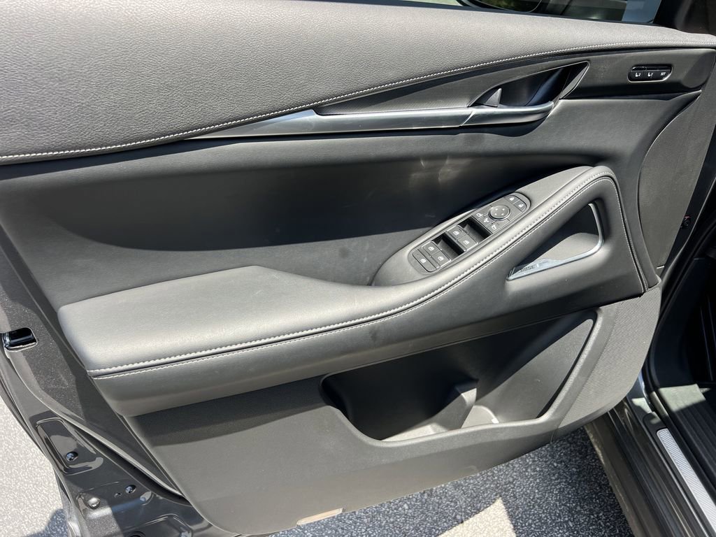 Used 2025 INFINITI QX60 Luxe FWD image 8