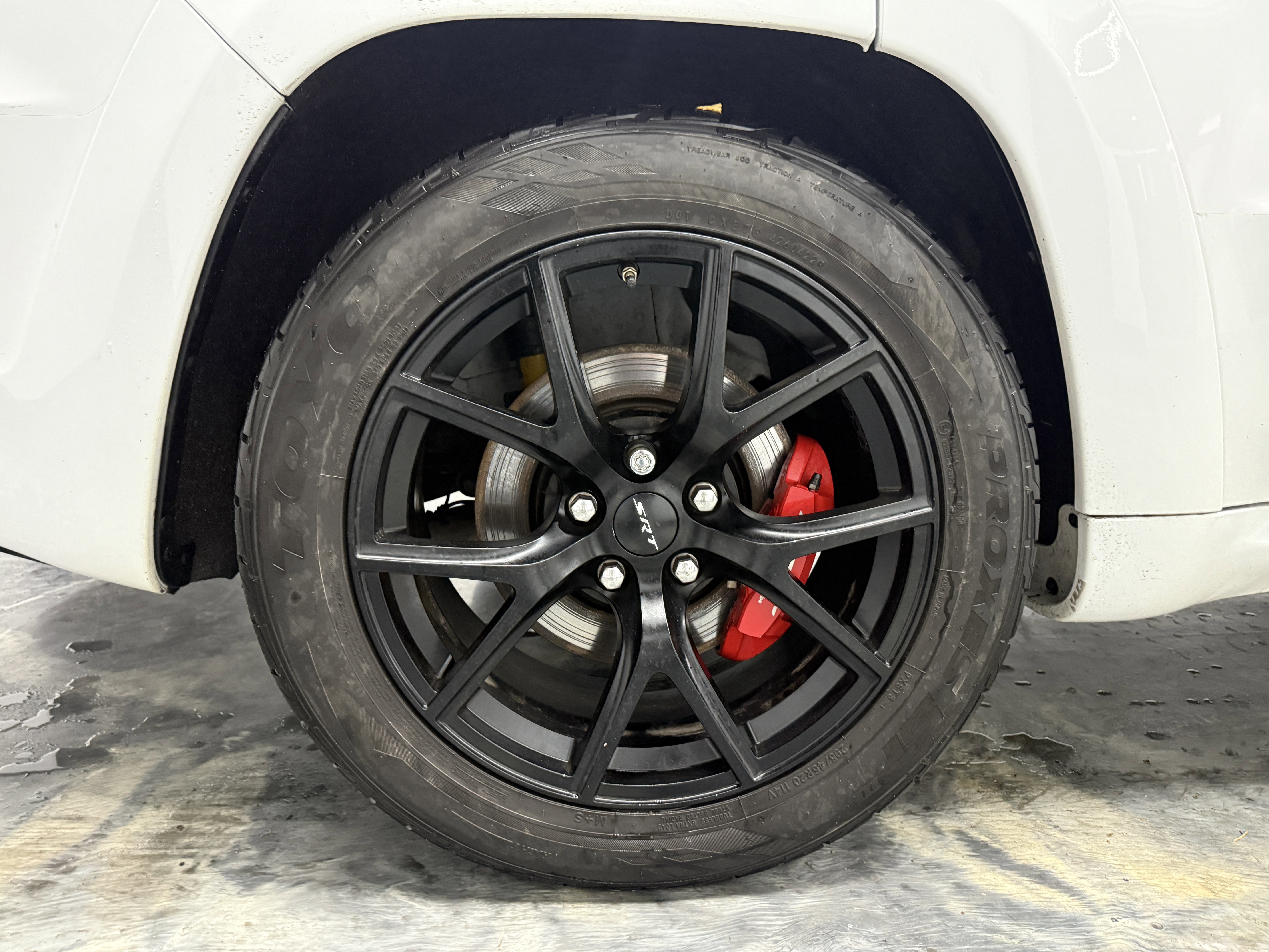 Used 2021 Jeep Grand Cherokee SRT image 28