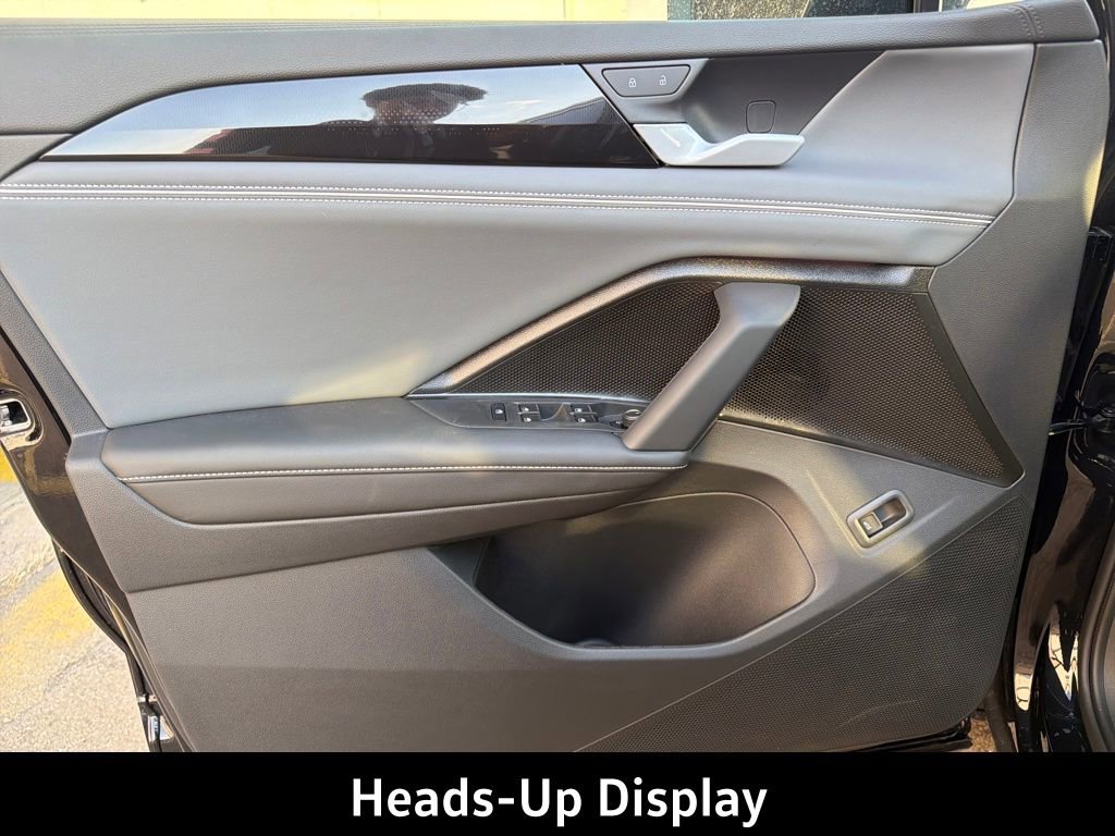 New 2026 Volkswagen Tiguan SEL R-Line image 11