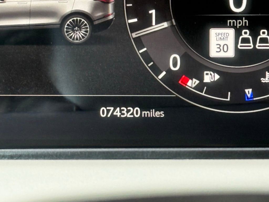 Used 2019 Land Rover Range Rover Velar R-Dynamic SE image 40