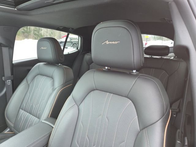 Used 2025 Buick Envista Avenir image 19