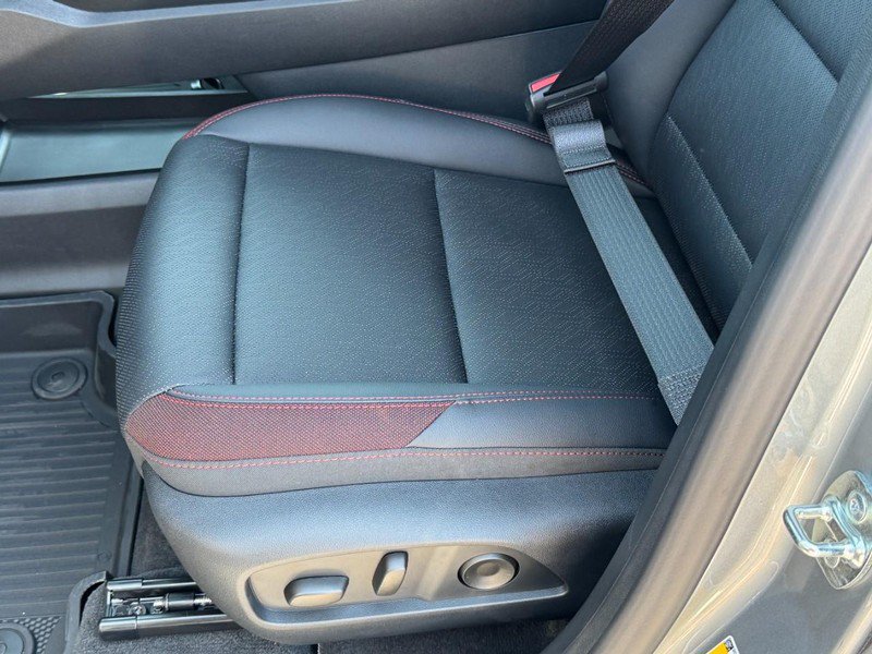 New 2027 Chevrolet Equinox RS w/ LPO, Floor Liner Package AWD/4WD image 34