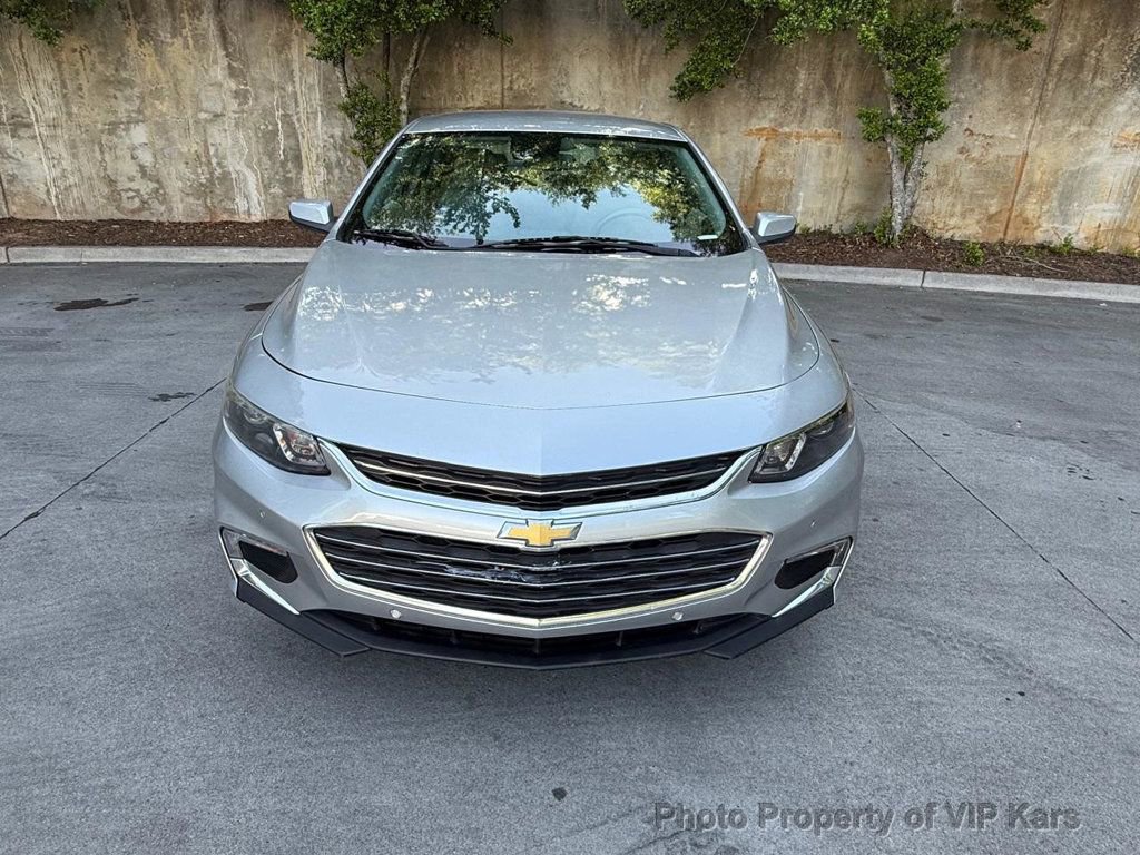 Used 2018 Chevrolet Malibu LT w/ Driver Confidence Package image 2