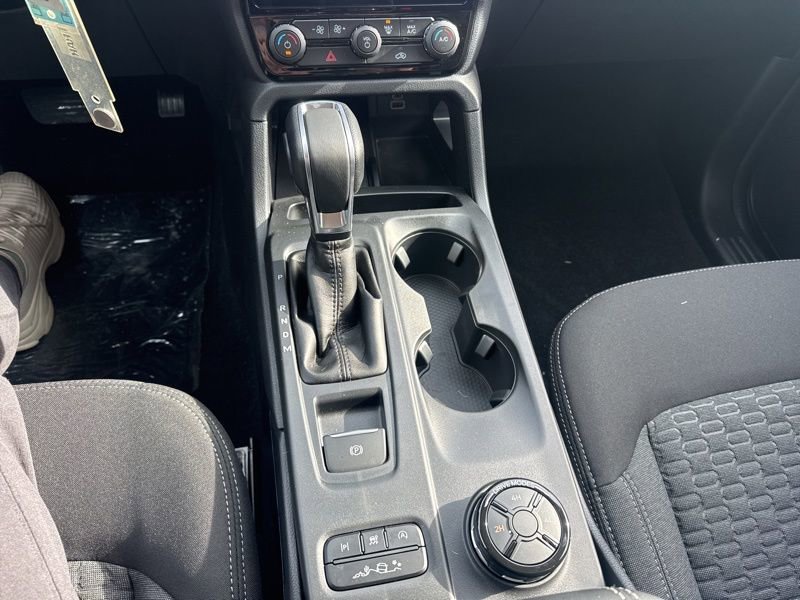 New 2025 Ford Ranger XLT w/ Equipment Group 301A High image 37