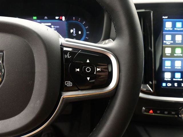 Used 2023 Volvo V60 B5 Cross Country Plus w/ Climate Package image 13