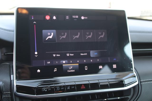 Used 2023 Jeep Compass Altitude image 25