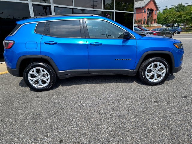 Used 2024 Jeep Compass Latitude AWD/4WD image 39