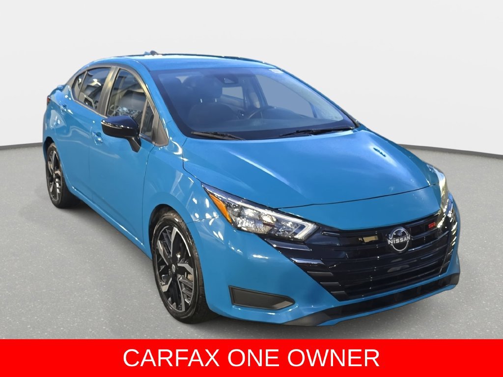 Used 2025 Nissan Versa SR FWD image 3