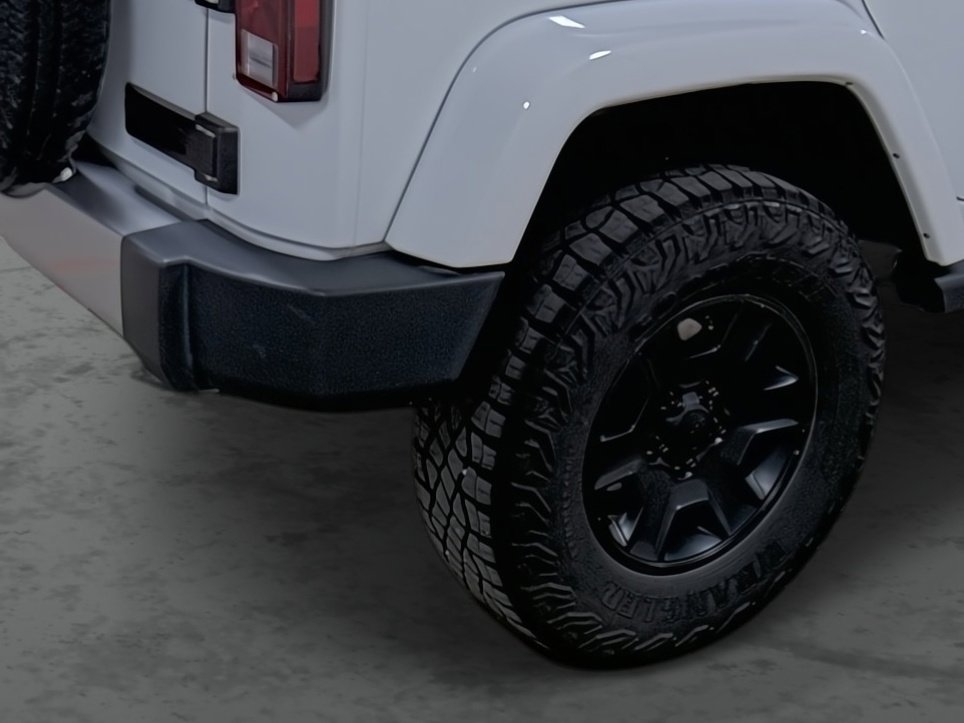 Used 2017 Jeep Wrangler Unlimited Sahara w/ Dual Top Group image 12