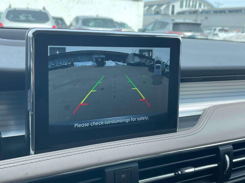 Used 2022 Lincoln Corsair AWD w/ Equipment Group 101A image 27