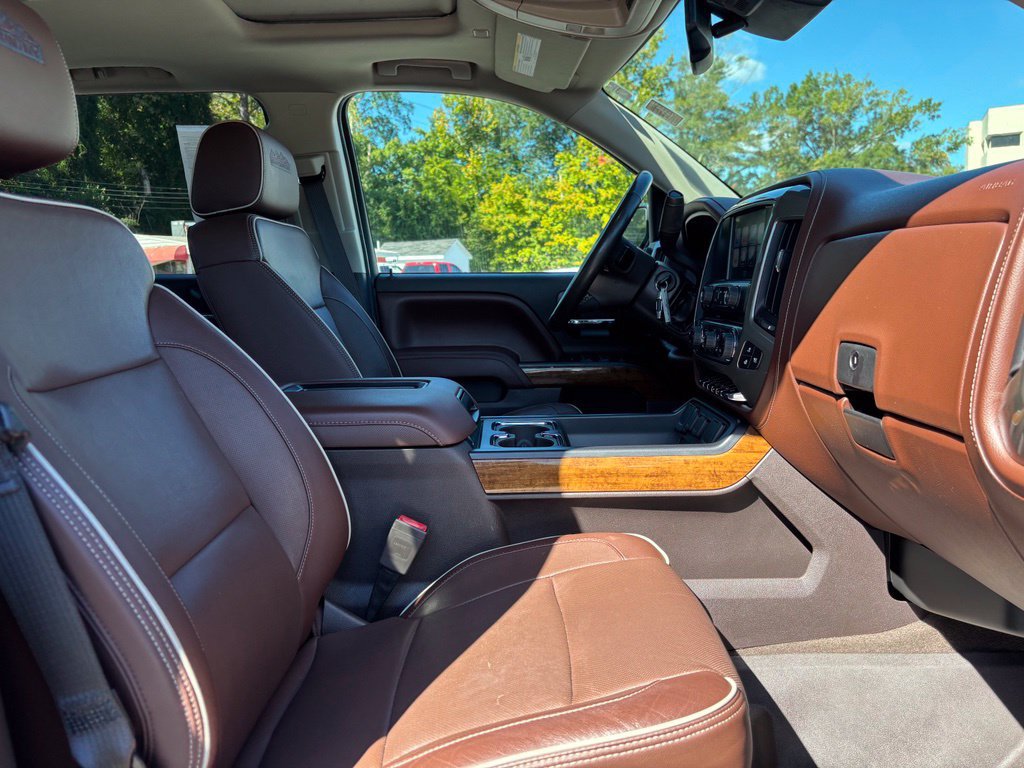 Used 2017 Chevrolet Silverado 1500 High Country w/ High Desert Package AWD/4WD image 30