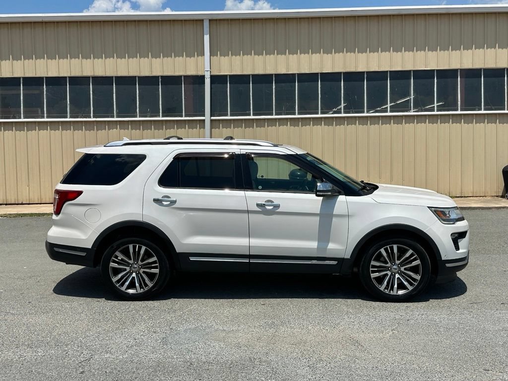 Used 2018 Ford Explorer Platinum AWD/4WD image 11