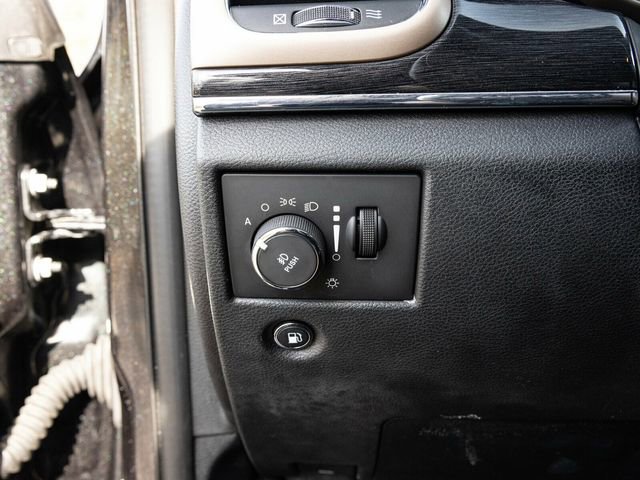 Used 2016 Jeep Grand Cherokee Limited 75th Anniversary image 32