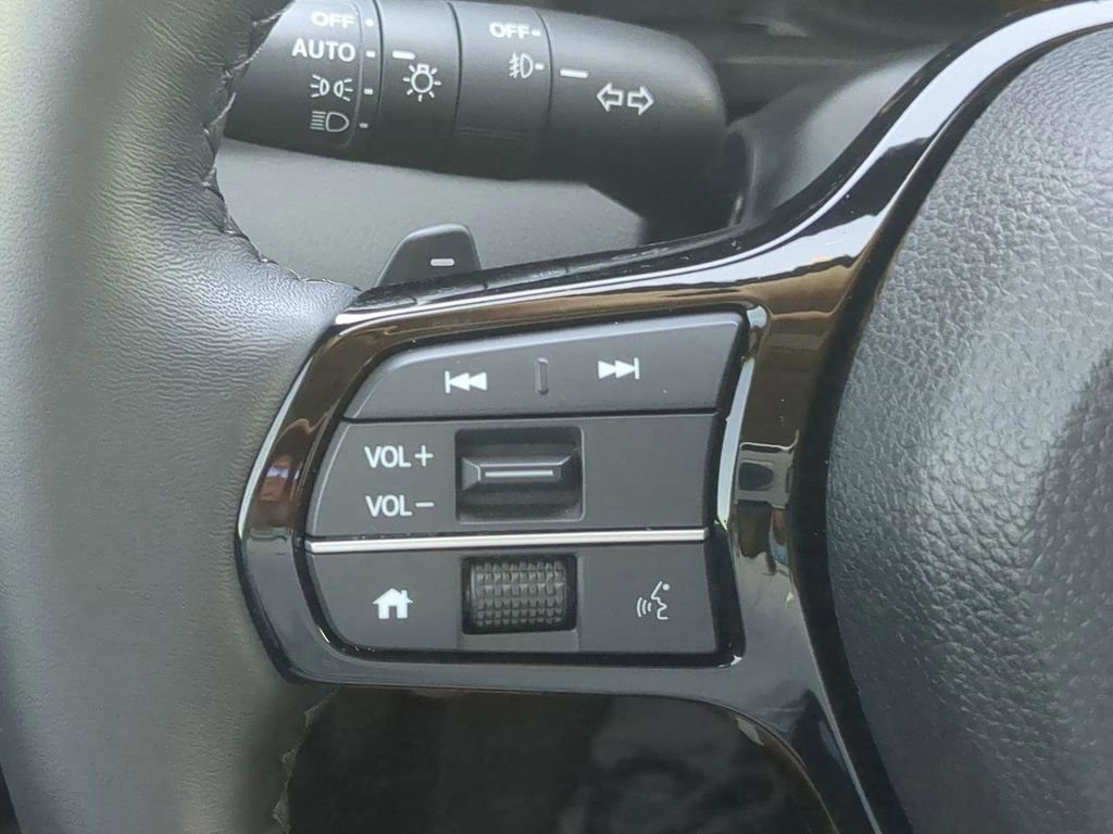 Certified 2025 Honda Pilot EX-L image 21