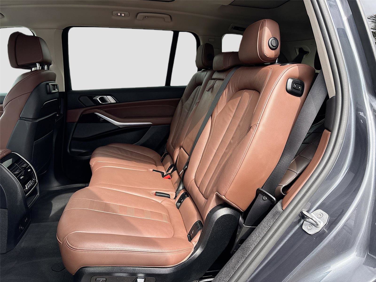 Used 2019 BMW X7 xDrive50i w/ Cold Weather Package AWD/4WD image 25