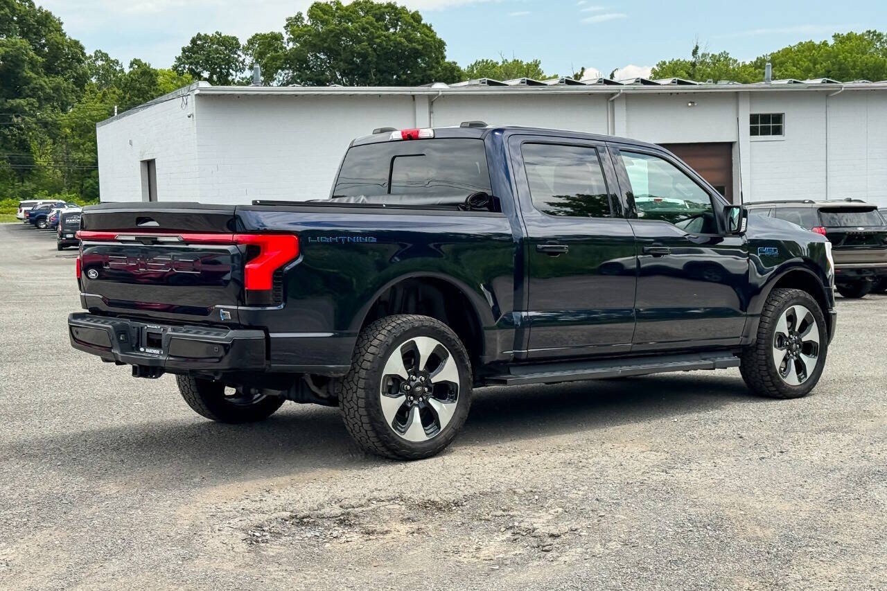 Used 2024 Ford F150 Lightning Platinum AWD/4WD image 3