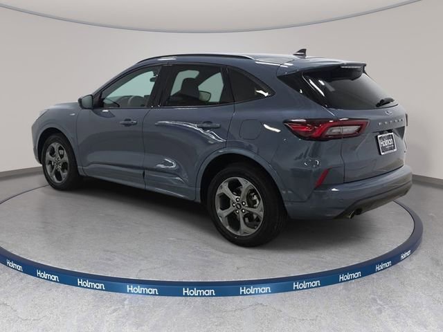 Used 2023 Ford Escape ST-Line w/ Tech Pack #1 AWD/4WD image 8
