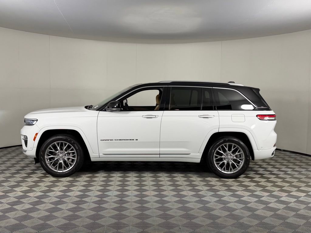 Certified 2022 Jeep Grand Cherokee Summit w/ Adv Protech Group IV image 12