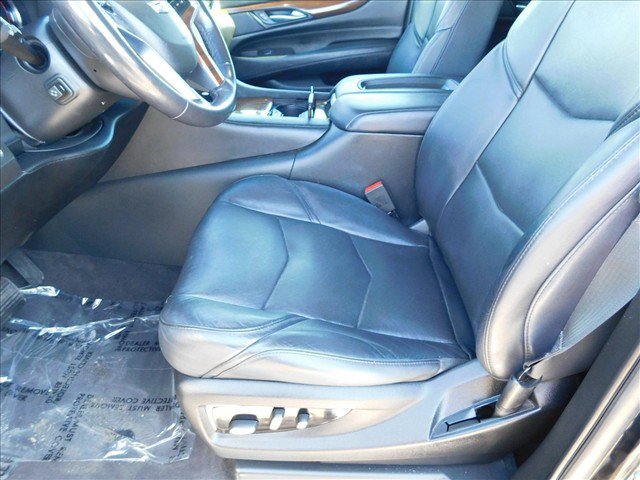 Used 2020 Cadillac Escalade 2WD image 23