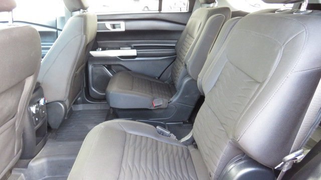 Certified 2021 Ford Explorer XLT image 6