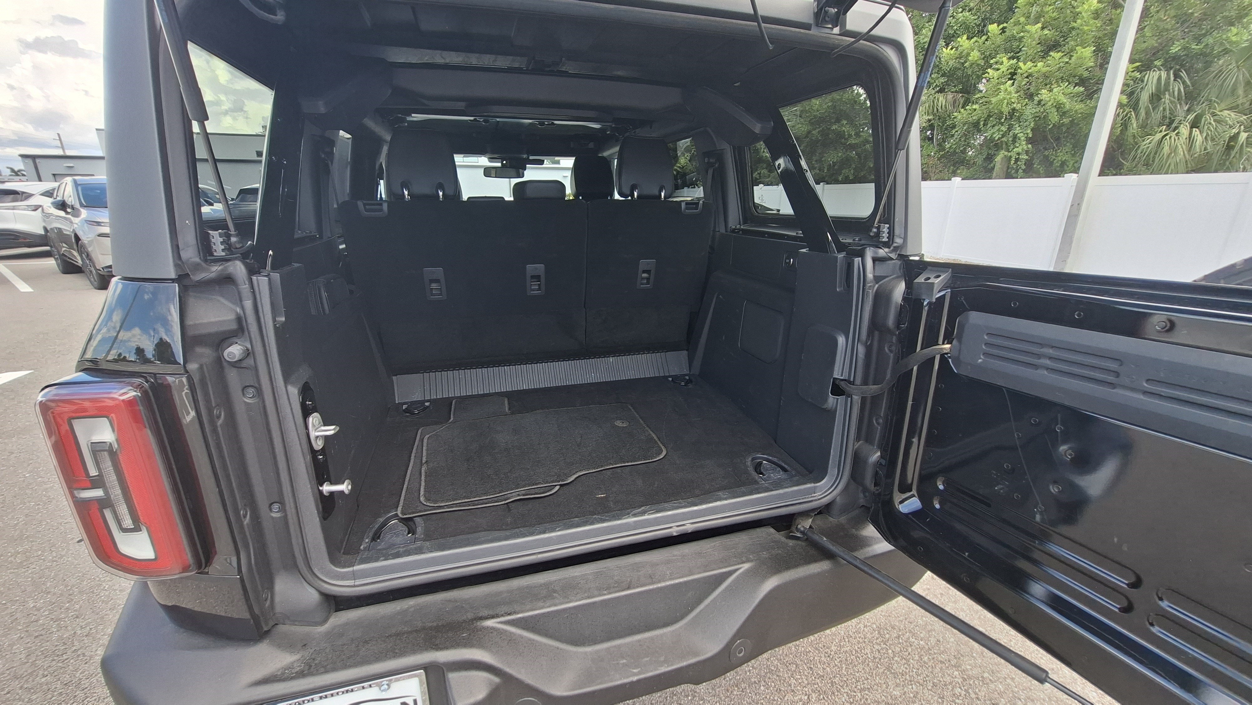 Used 2026 Ford Bronco Outer Banks AWD/4WD image 21